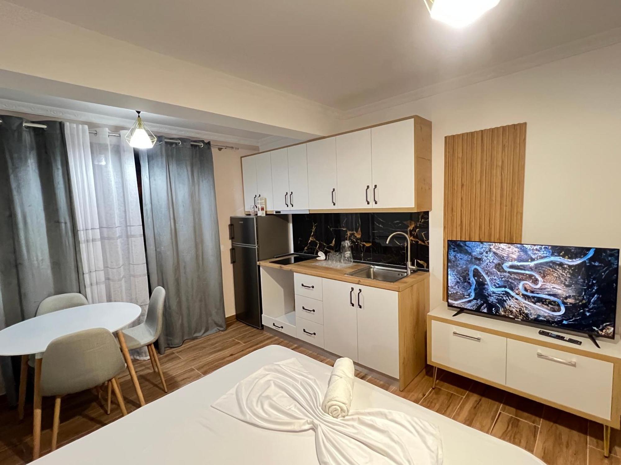 Bluewave Gasthof Vlorë
